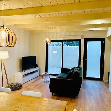 La Halte Occitane - Classe 3 Etoiles - Pour 6 Personnes, 3 Chambres, Parking, Terrasse, Tout Inclus Montauban Bagian luar foto